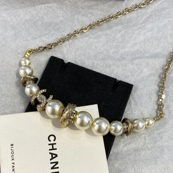 CHANEL costume pearl necklace 25S Elegant sparkle Authentic - Picture 4 of 7
